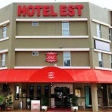 Est Penang Hotel Bayan Lepas Exterior foto